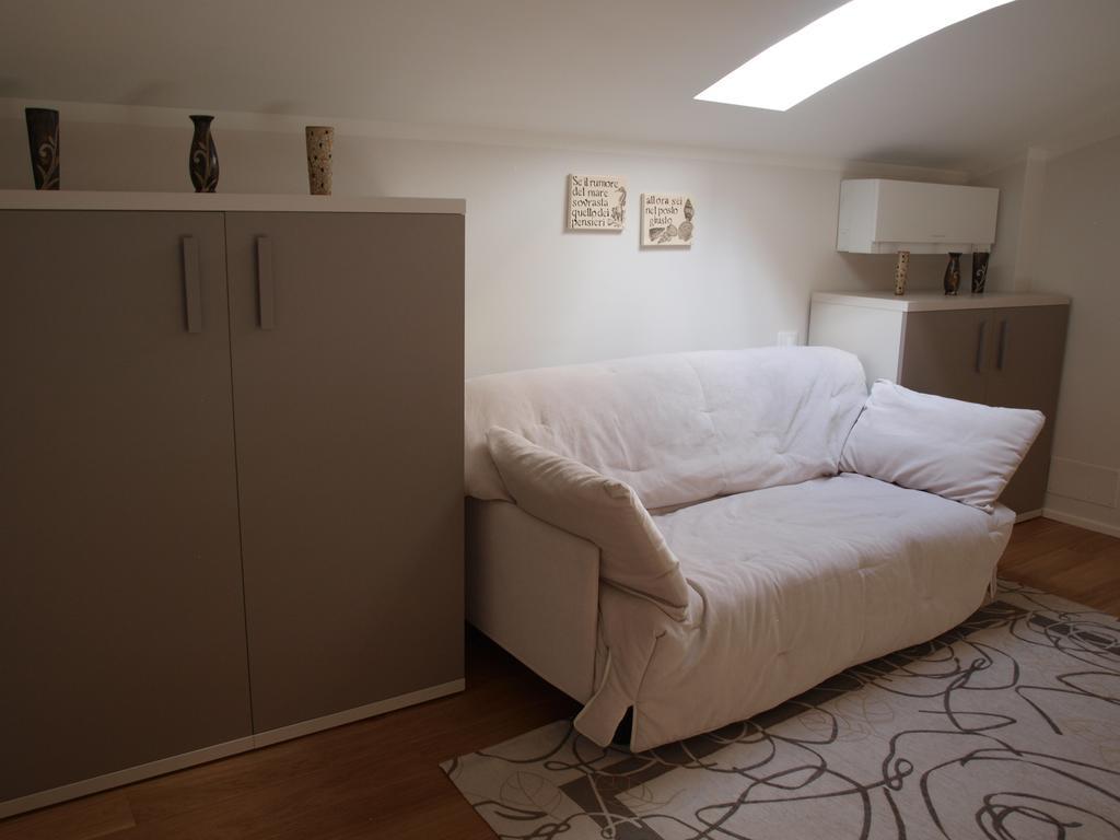 Il Pontile Holidays Apartment Marina di Pietrasanta Oda fotoğraf