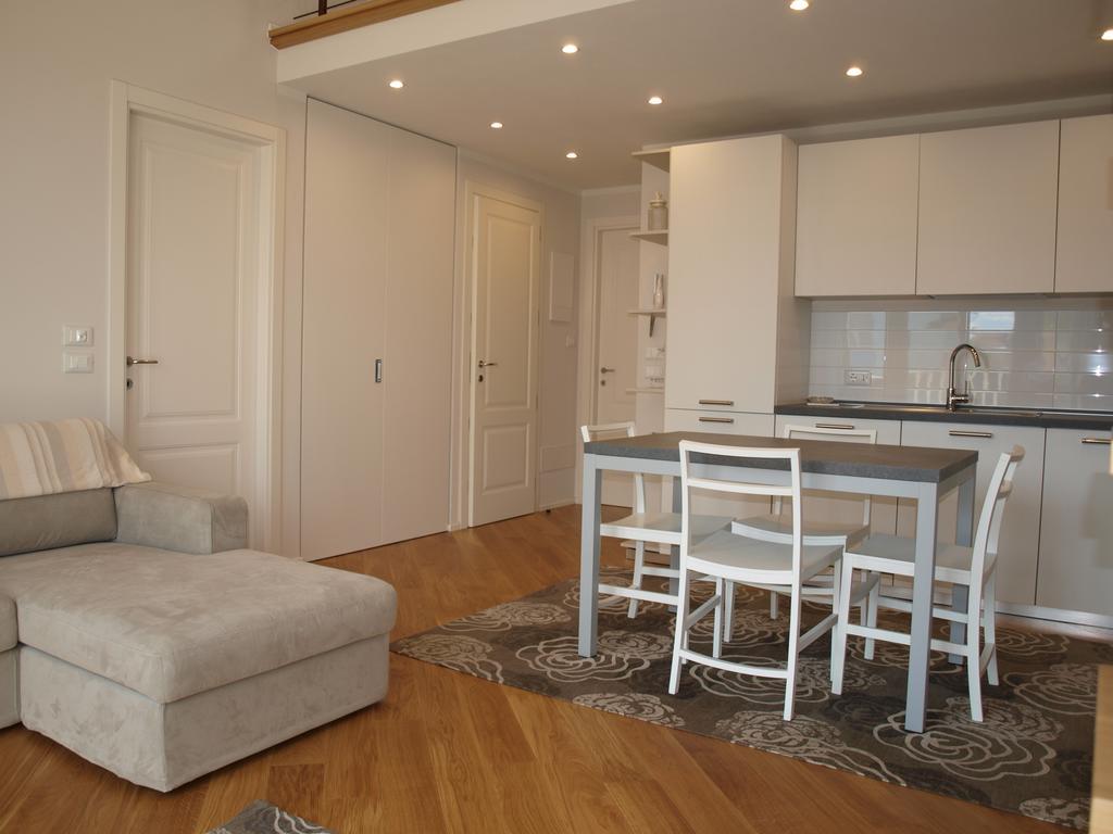 Il Pontile Holidays Apartment Marina di Pietrasanta Oda fotoğraf